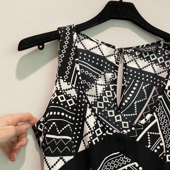 MISS Selfridge black and white Sleeveless jumpsuit - Picture 9 of 17